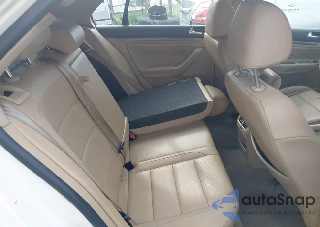 3VWSF71K17M031617: 43006121