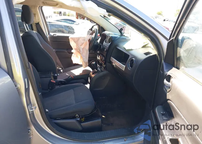 1C4NJCBAXGD615751: 43007443