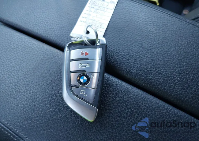 5UXKR0C37H0V77624: 43007461