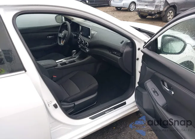 3N1AB8CV6RY381122: 43007539