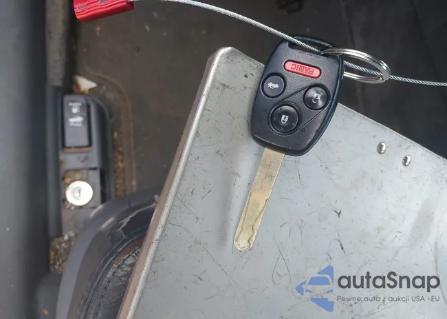 1HGCM668X5A077639: 43007555