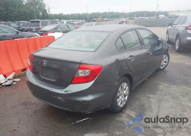 2HGFB2F58CH561938: 43007637