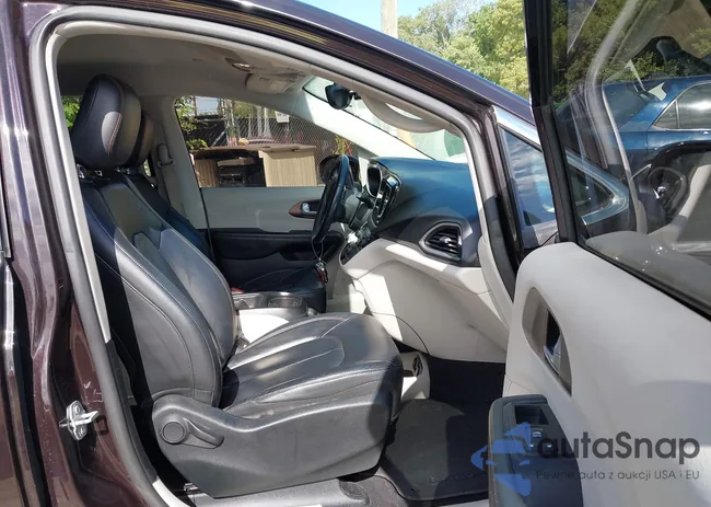 2C4RC1BG9HR526708: 43007663