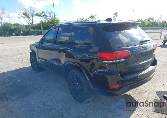 1C4RJEAG4JC408000: 43007681