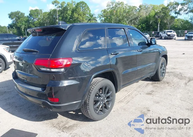 1C4RJEAG4JC408000: 43007681