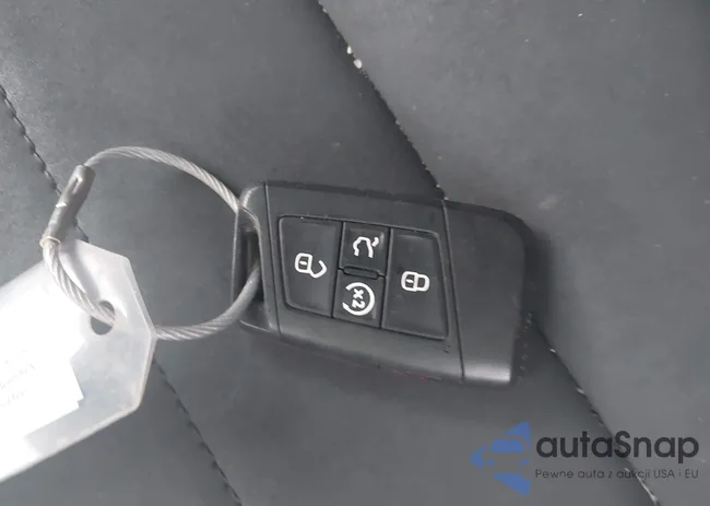 3VVSX7B2XRM020912: 43007740