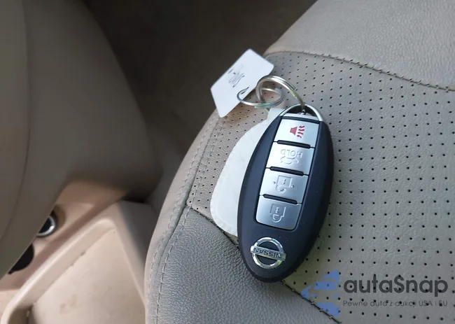 3N1AB6AP5AL679011: 43006906