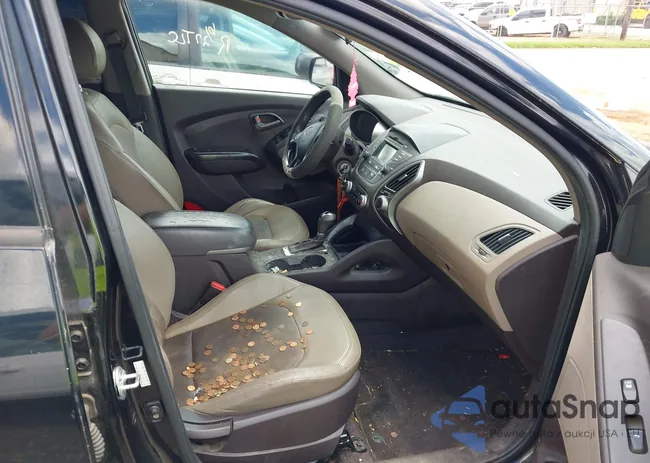 KM8JTCAF5FU069876: 43006922