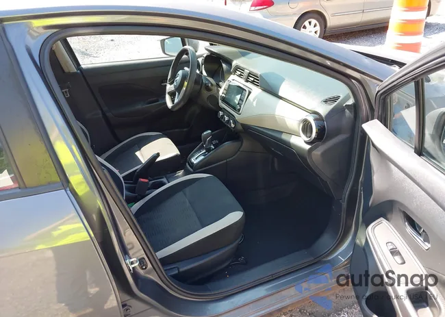 3N1CN8EV4ML824824: 43006960