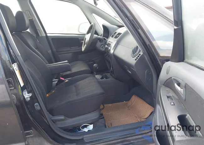 JS2YC5A38C6305768: 43006963