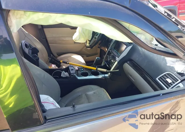 1FMHK8F88CGA10758: 43007039