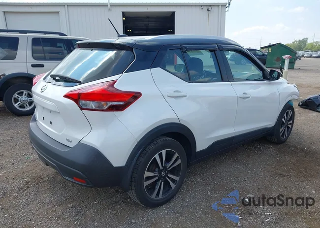 3N1CP5CU7KL546260: 43007132