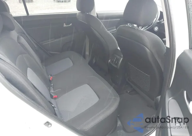 KNDPBCAC6G7812357: 43008295