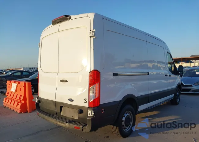 1FTYR2CM9JKA71657: 43008343