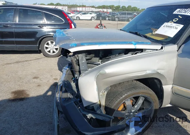 2GCEC19V241135038: 43008536