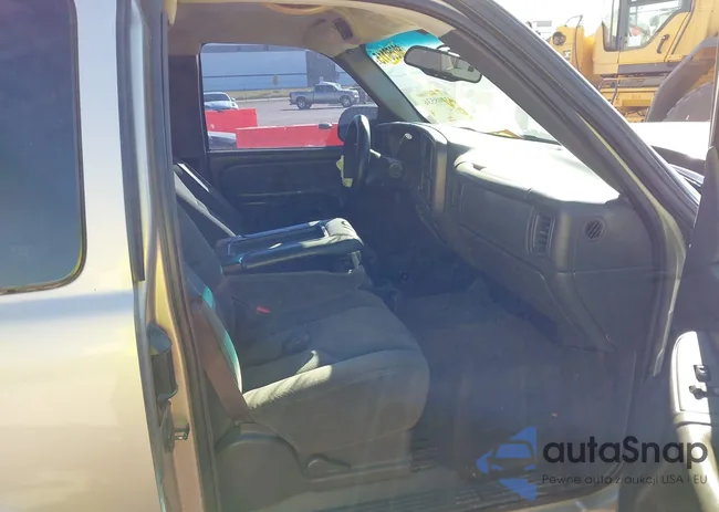 2GCEC19V241135038: 43008536