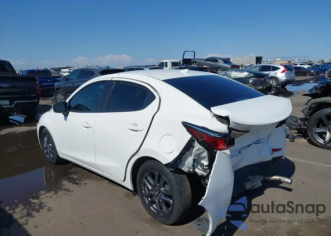 3MYDLBYV7LY715678: 43008654