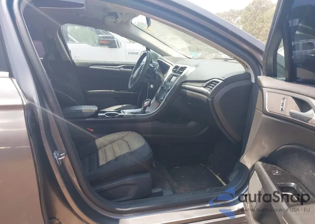 3FA6P0HR4DR232833: 43008693