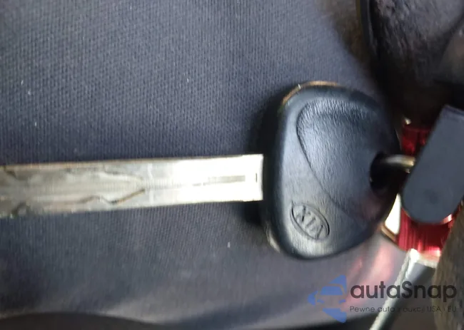 KNADM4A37D6199960: 43008725