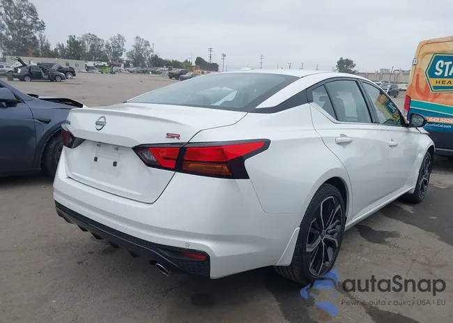 1N4BL4CV5RN424701: 43007992