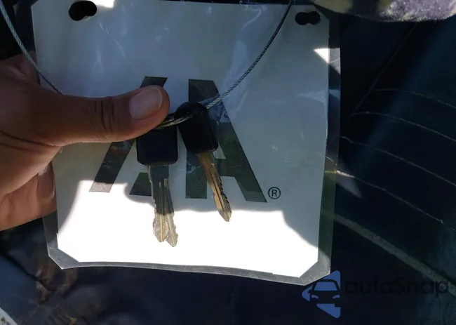 1GCEC14W0VZ242582: 43008055