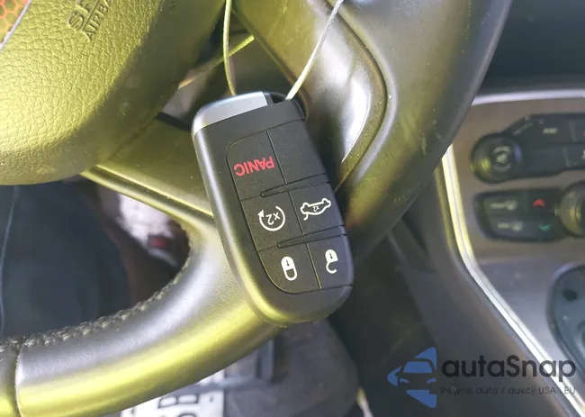 2C3CDZAG7FH717716: 43008087