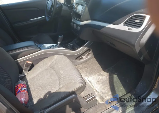 3C4PDCABXLT261728: 43008271