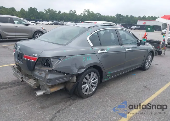 1HGCP3F88BA018820: 43009299