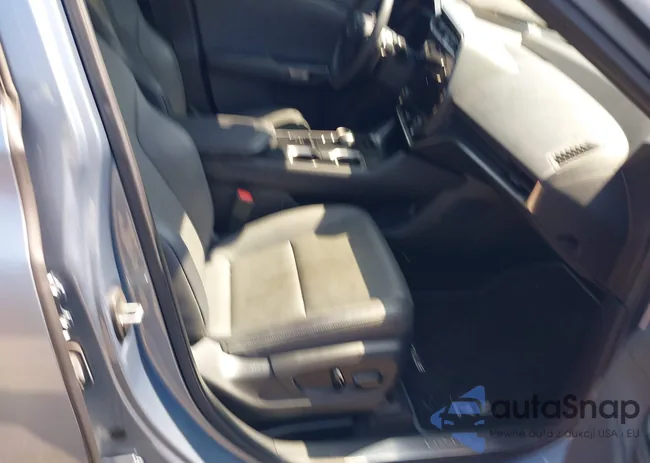 JTJAAAAB3PA000261: 43009305