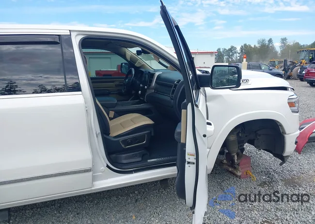 1C6SRFHT9MN515725: 43009379