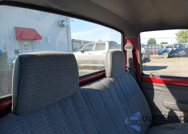 4TARN81A8PZ064657: 43009388