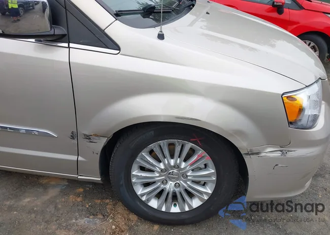 2C4RC1GG5DR683235: 43009396