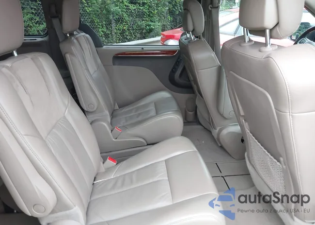 2C4RC1GG5DR683235: 43009396