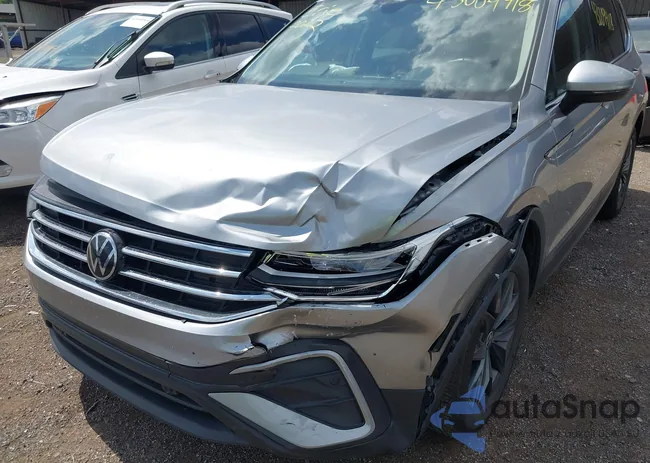 3VV2B7AXXNM156043: 43009418