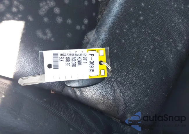 1HGCP2F66BA136132: 43009469