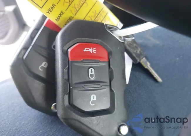 1C4HJXDN1NW208973: 43009509