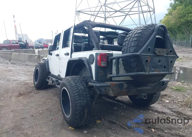 1C4BJWEG2FL590739: 43009522