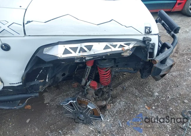 1C4BJWEG2FL590739: 43009522