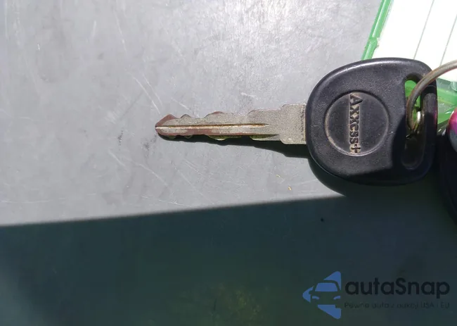 1GCCS19WX28140128: 43009541