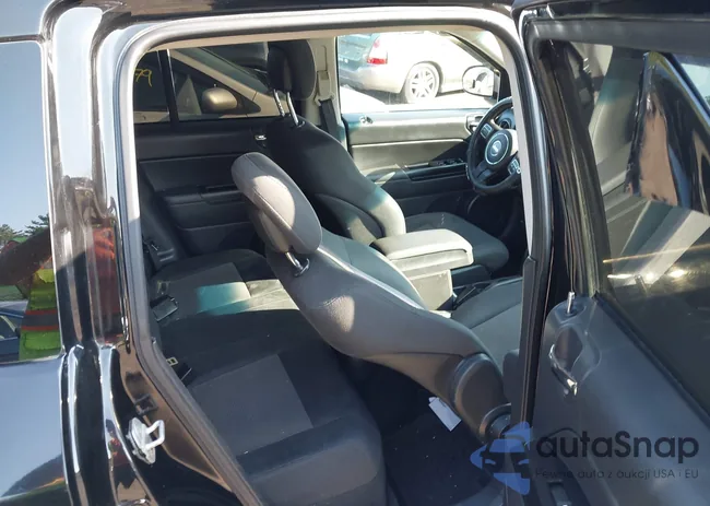 1C4NJDEB0CD659097: 43009609