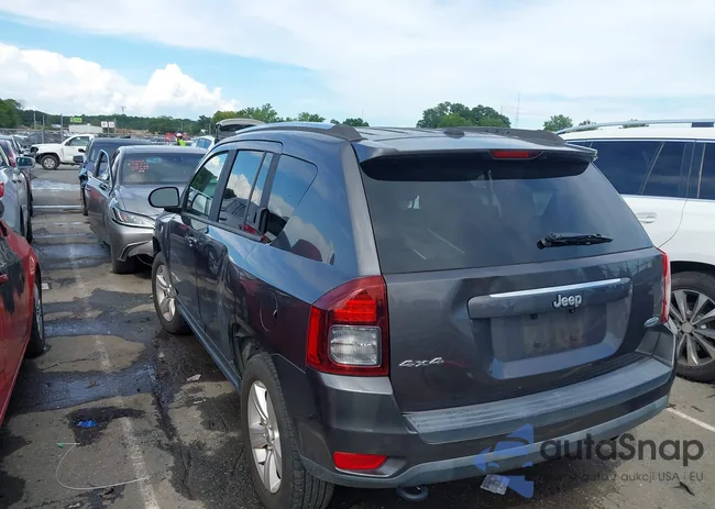 1C4NJDEB9FD153952: 43009683