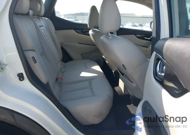 JN1BJ1CVXMW321553: 43009701