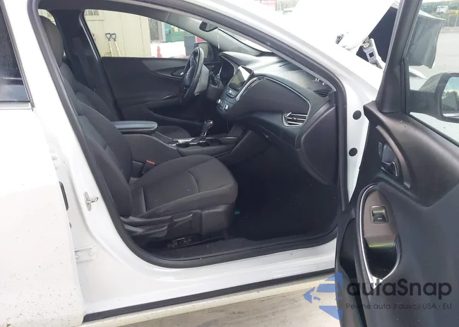 1G1ZE5ST1HF209486: 43009704