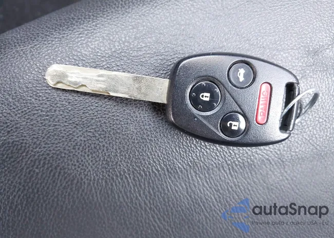 1HGCS12858A028786: 43009880