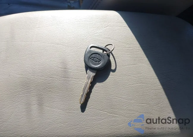 2G1WH55K329102291: 43009176