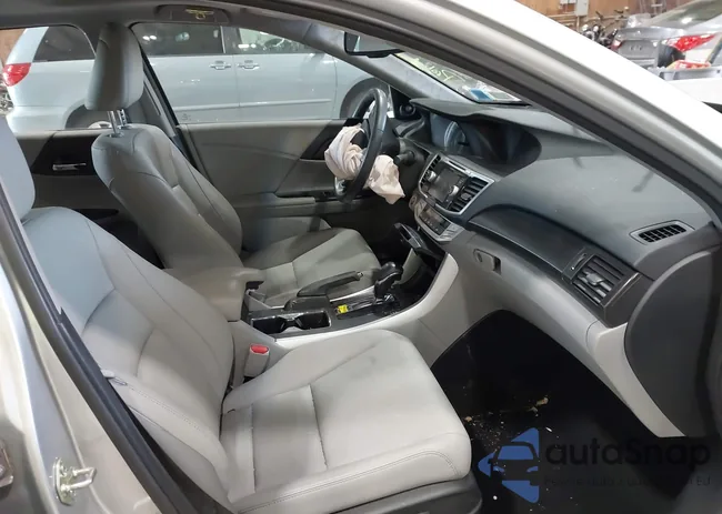 1HGCR3F82DA048621: 43010403