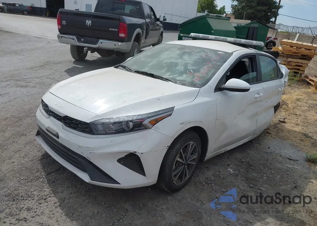 3KPF24AD4RE716532: 43010530