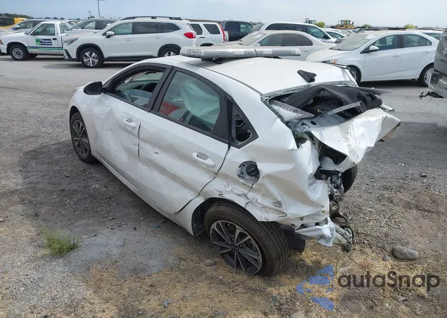 3KPF24AD4RE716532: 43010530