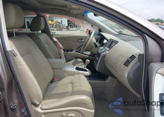 JN8AZ1MWXAW133835: 43010544