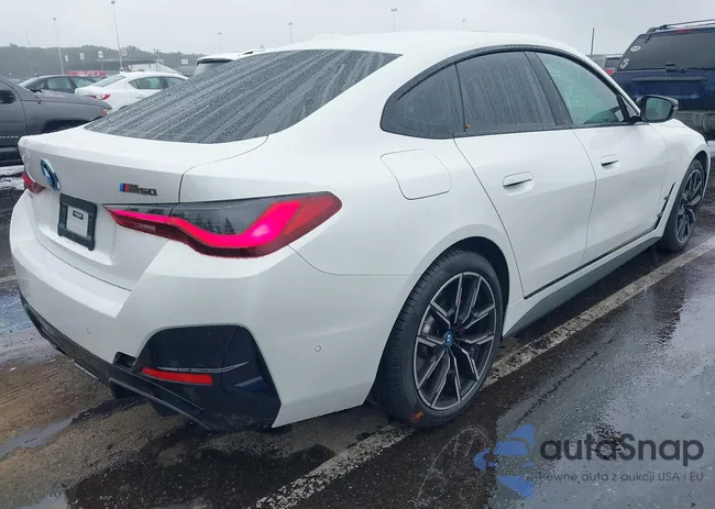 WBY33AW00PFP32524: 43010548